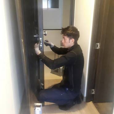 cerrajeros-y-puertas-de-seguridad