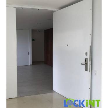 puertas-de-seguridad-chico-bogota.webp